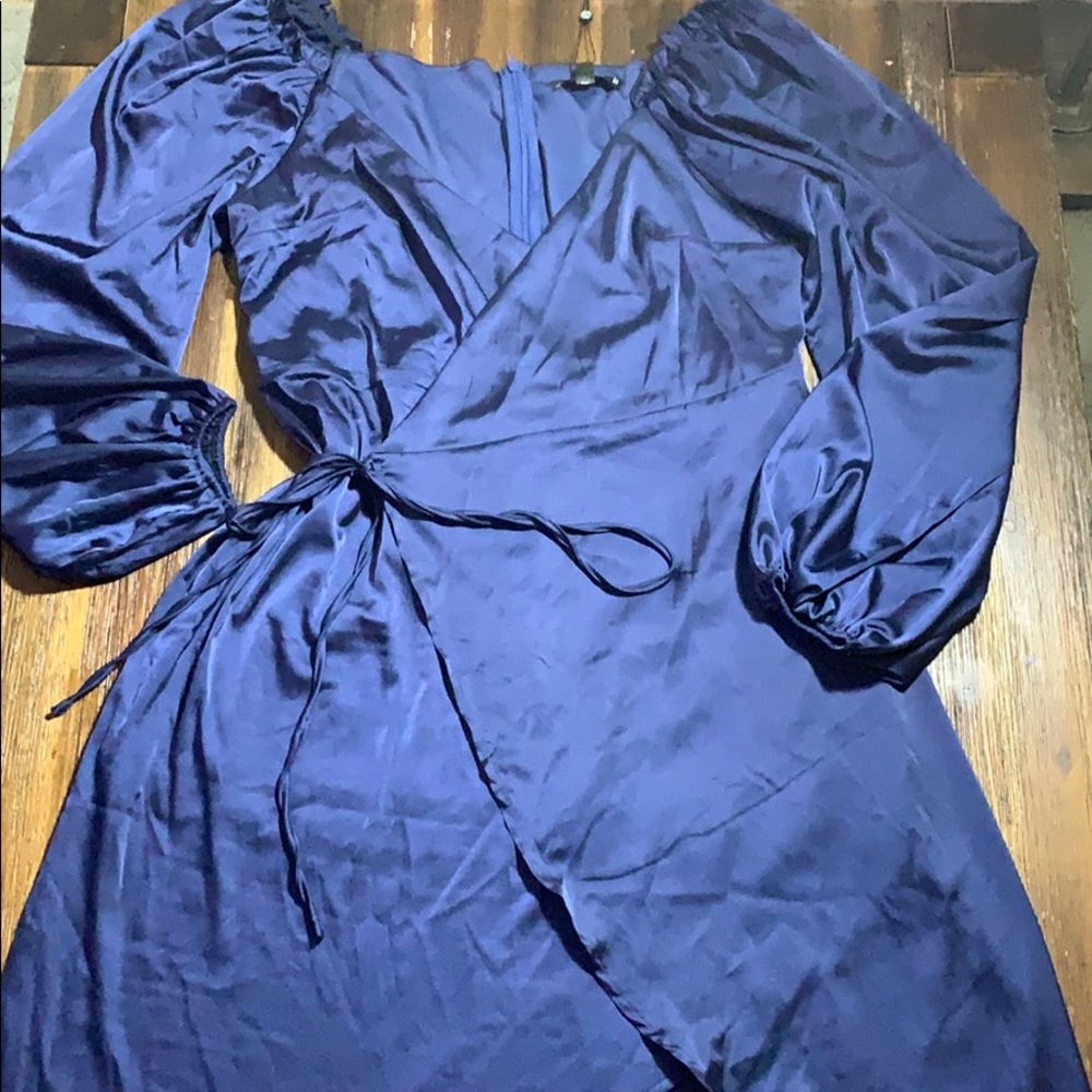 Plus Size Puff Sleeve Satin Wrap Midi-NWT